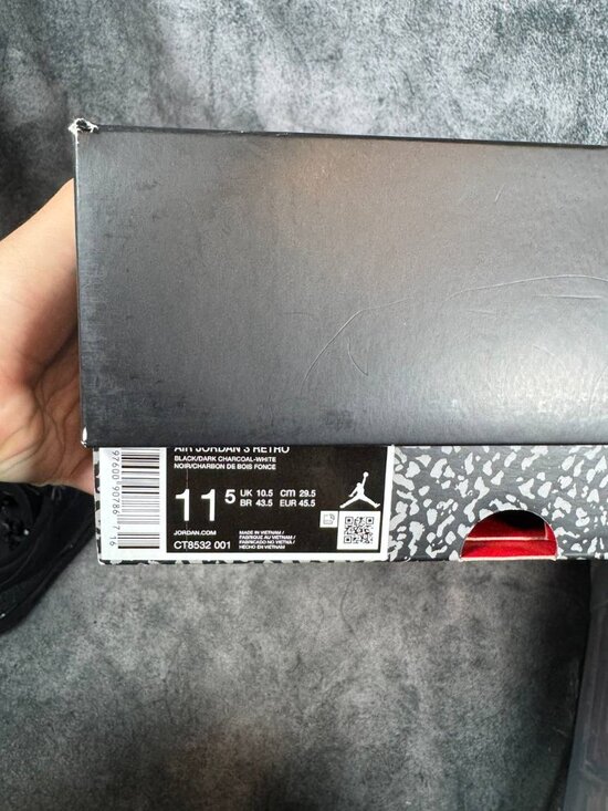 Size 11.5 | Jordan 3 Black Cat With Box | Pre-Owned main image 5